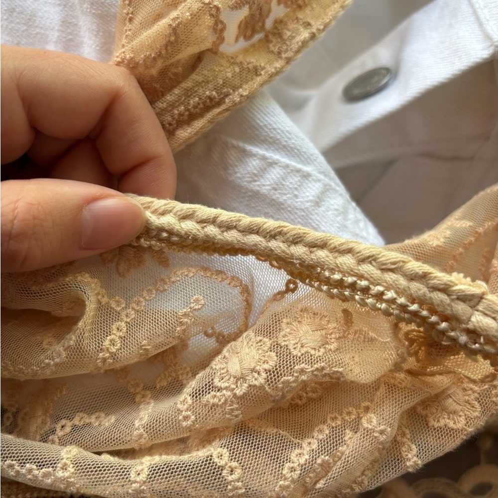 Chico's L/XL 30th anniversary charlotte detailed Lace Embroidered Vest tank - Picture 6 of 6
